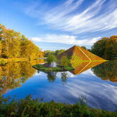 Seepyramide im Branitzer Park - das Grab F&uuml;rst P&uuml;cklers, Foto: Andreas Franke, Lizenz: SFPM