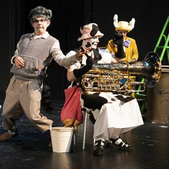 Szene aus DAS WELTTIERPARLAMENT, Foto: Marlies Kross, Theaterfotografin, Lizenz: Brandenburgische Kulturstiftung Cottbus-Frankfurt (Oder)