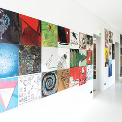 Ausstellungsansicht, Urban Art. Jubil&auml;umsausstellung, BLMK Cottbus, 2024, Foto: Bernd Sch&ouml;nberger, Lizenz: BLMK/K&uuml;nstler