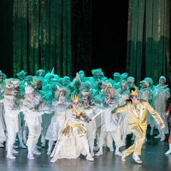 Szene aus DIE LIEBE ZU DREI ORANGEN, Foto: Bernd Sch&ouml;nberger, Lizenz: Brandenburgische Kulturstiftung Cottbus-Frankfurt (Oder)