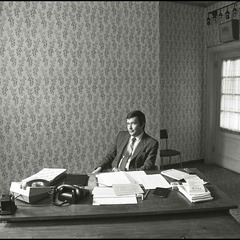 Anselm Graubner, Bernd Hechler, Staatsbank der DDR, M&auml;rz 1990, Fine Art Print, Foto: Anselm Graubner, Lizenz: Anselm Graubner