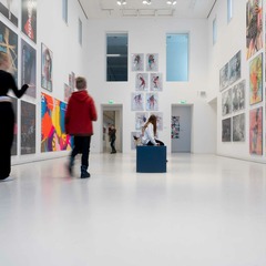 Ausstellungsansicht, Bewegte Bl&auml;tter. Tanz im Plakat, BLMK Cottbus, 2025, Foto: Bernd Sch&ouml;nberger, Lizenz: BLMK