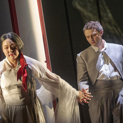 Szene aus MADAMA BUTTERFLY, Foto: Matthias Horn, Lizenz: Brandenburgische Kulturstiftung Cottbus-Frankfurt (Oder)