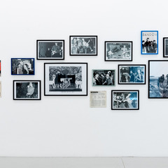 Ausstellungsansicht, Gegen den Strich oder die getanzte Wut, BLMK Cottbus, 2025, Foto: Bernd Sch&ouml;nberger, Lizenz: BLMK