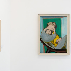 Ausstellungsansicht, Unbeschreiblich weiblich. Frauenbilder in der DDR, BLMK Cottbus, 2025, Foto: Bernd Sch&ouml;nberger, Lizenz: BLMK