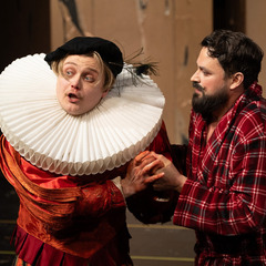 Szene aus PENSION SCHÖLLER, Foto: Bernd Schönberger, Lizenz: Brandenburgische Kulturstiftung Cottbus-Frankfurt (Oder)