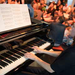 Szene aus MOBILE MUSIQA!, Foto: Johannes Jost, Lizenz: Brandenburgische Kulturstiftung Cottbus-Frankfurt (Oder)