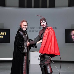 Szene aus FAUST (Foto: Marlies Kross)